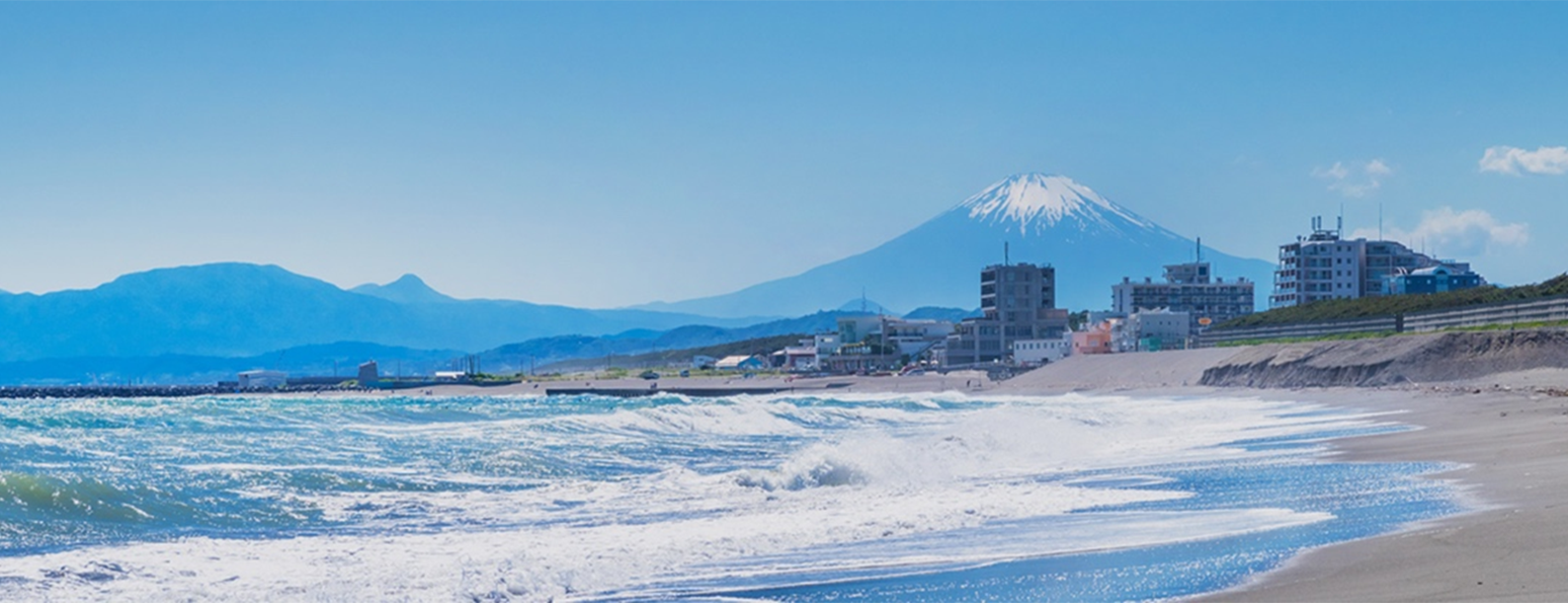 海と富士山