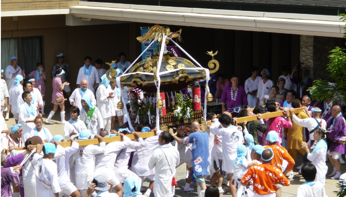 お祭りの様子